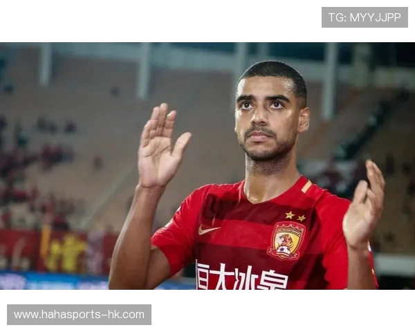 最新赛季篮球转会动态解析及球员阵容调整趋势 最新赛季篮球转会动态解析及球员阵容调整趋势